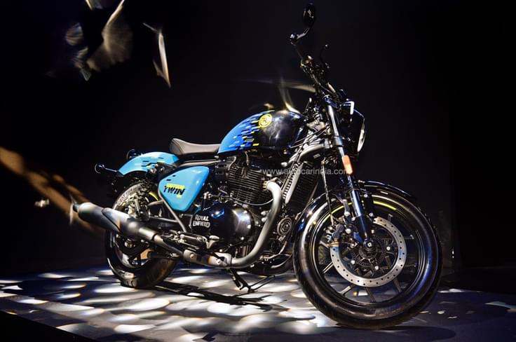 This factory custom has a special paint job and is limited to 25 units, each priced at Rs 4.25 lakh (ex-showroom). This factory custom has a special paint job and is limited to 25 units, each priced at Rs 4.25 lakh (ex-showroom).